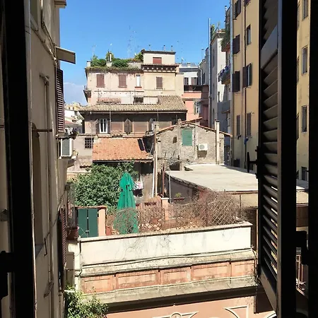 San Daniele Bundi House